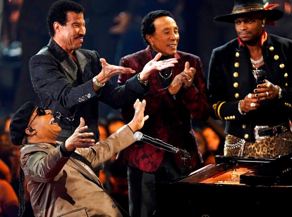 2022 American Music Awards - Show